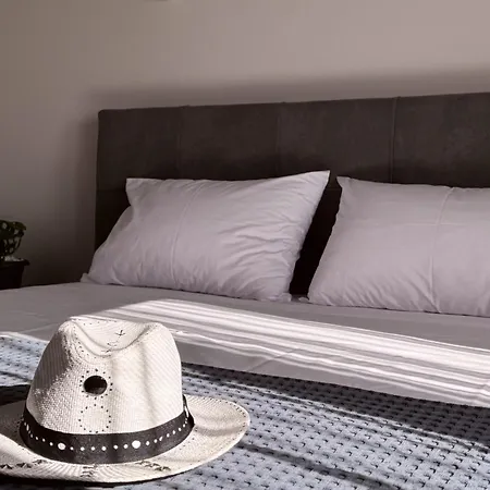 Cozyluxury Escapes - Luxury #est 2025